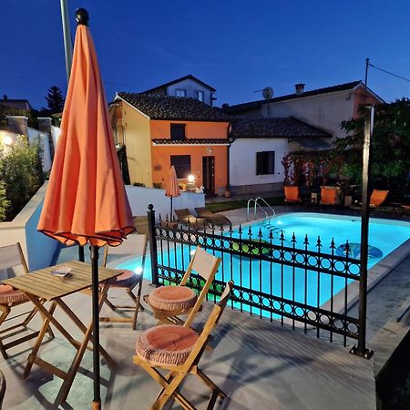 Villa Casa Luana Roč Esterno foto