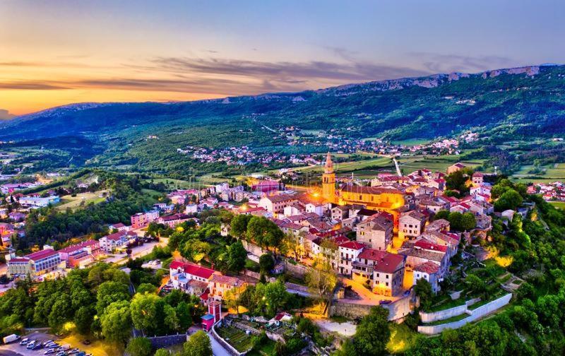 Villa Casa Luana Roč Esterno foto