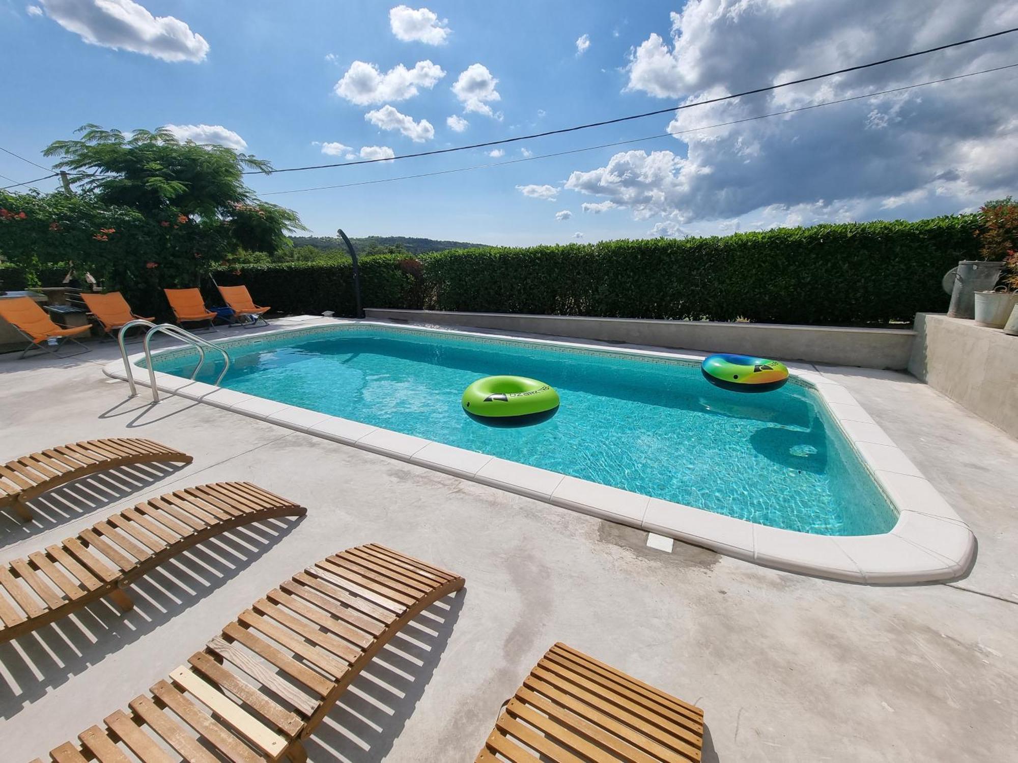 Villa Casa Luana Roč Esterno foto