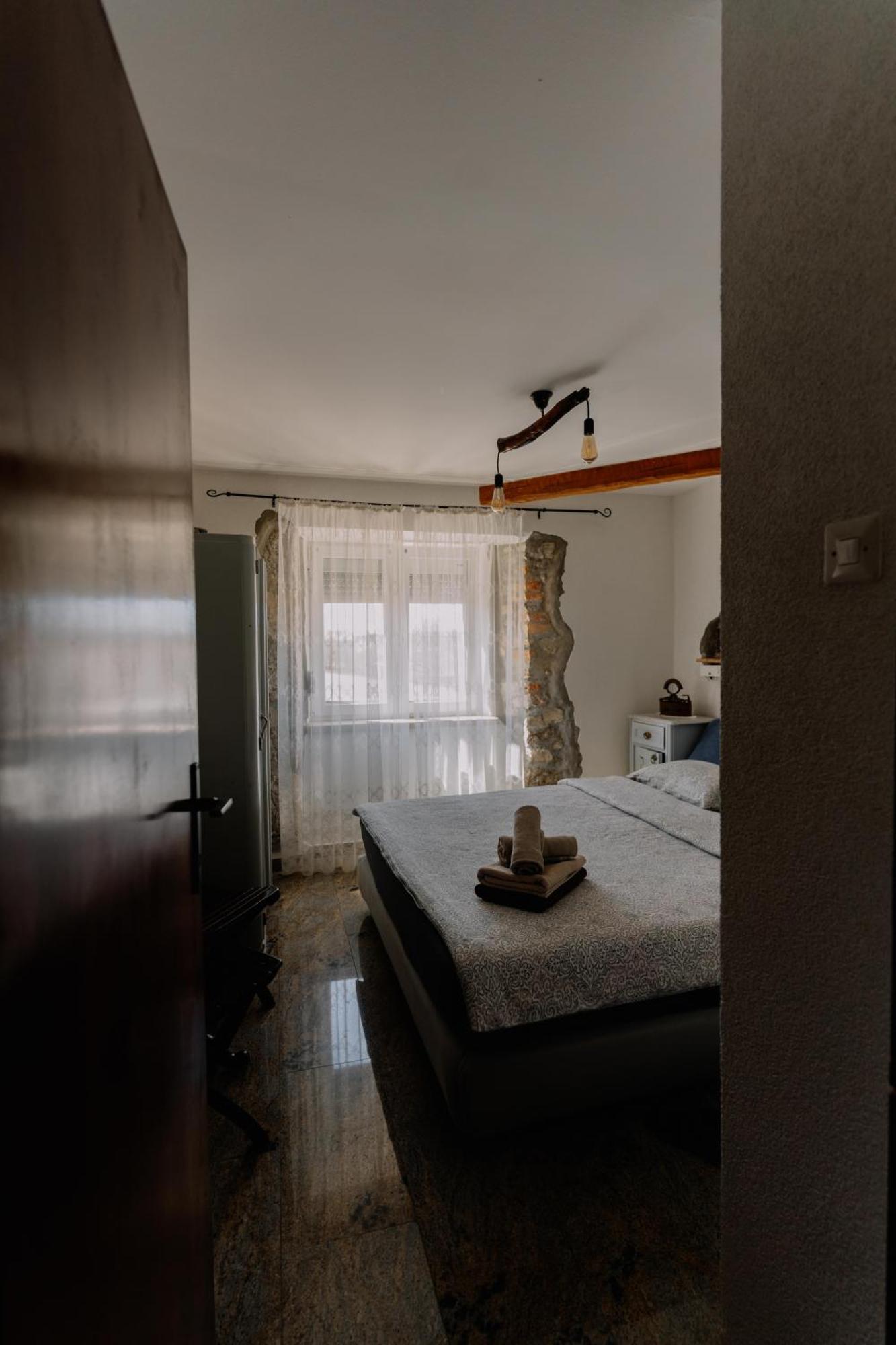 Villa Casa Luana Roč Esterno foto
