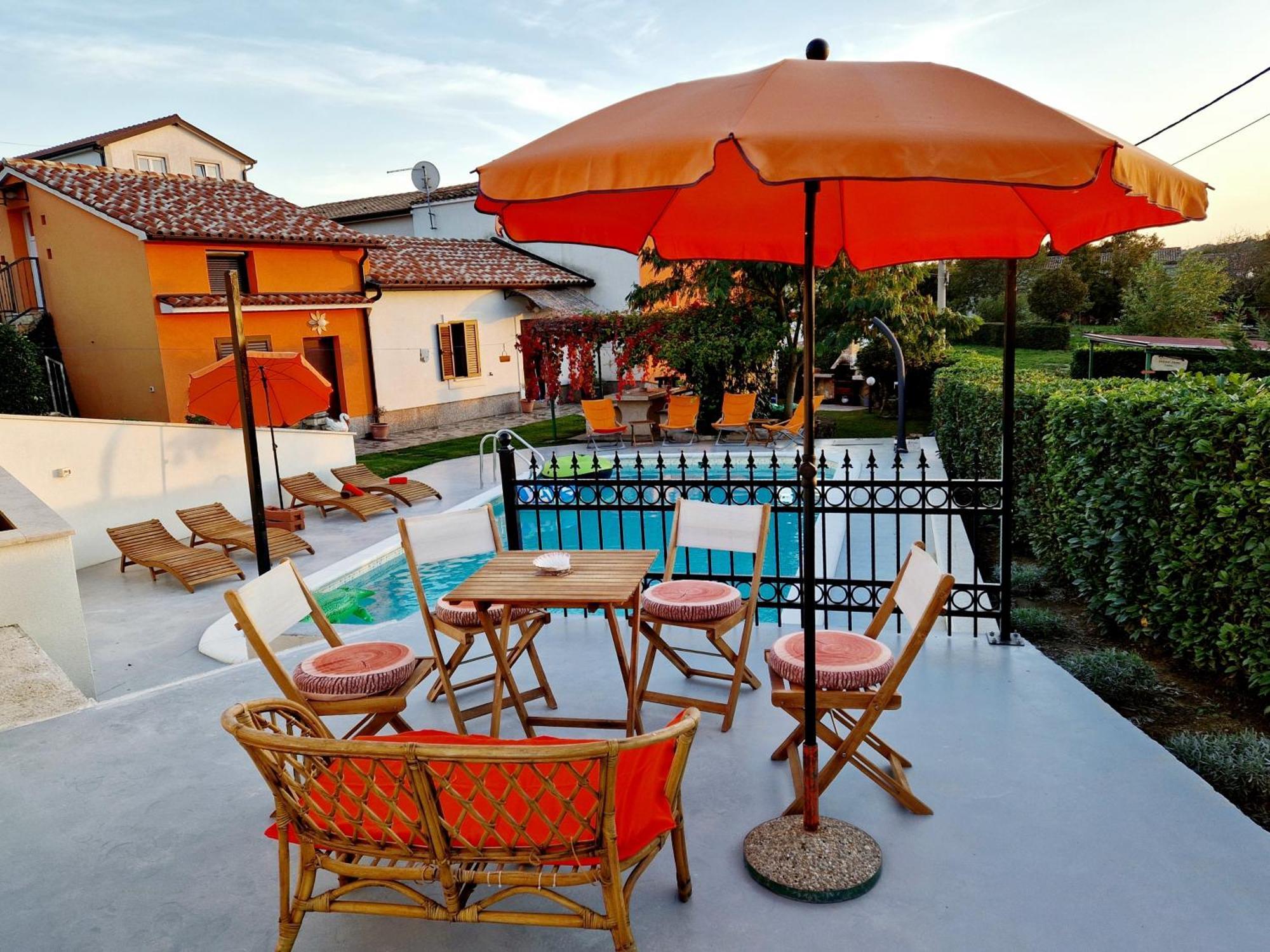 Villa Casa Luana Roč Esterno foto